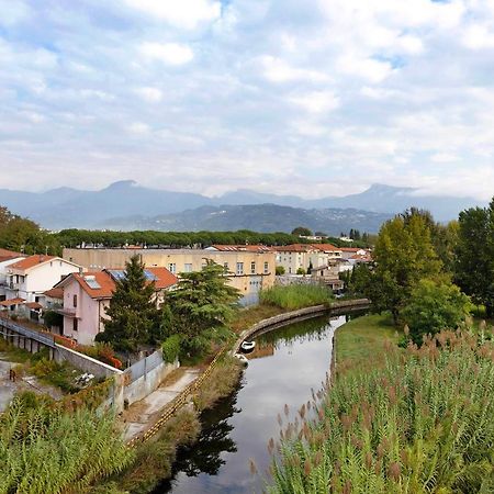 Apartmán Attico Con Terrazza A Viareggio Exteriér fotografie