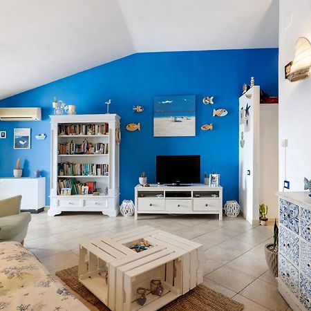Apartmán Attico Con Terrazza A Viareggio Exteriér fotografie