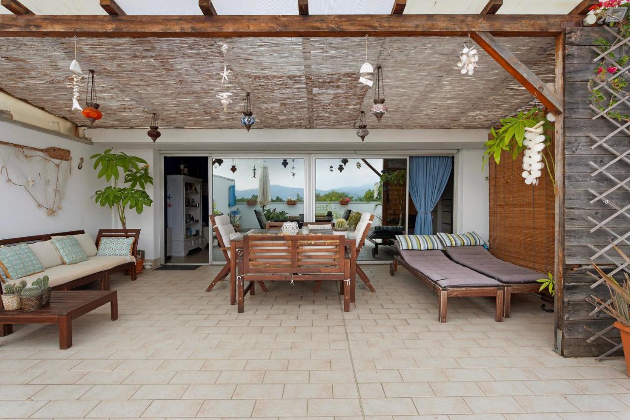 Apartmán Attico Con Terrazza A Viareggio Exteriér fotografie